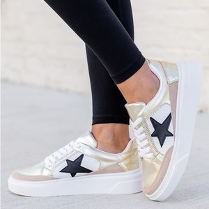 Women’s Cleo  star sneakers